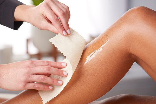 Waxing service at Hawaii Nails